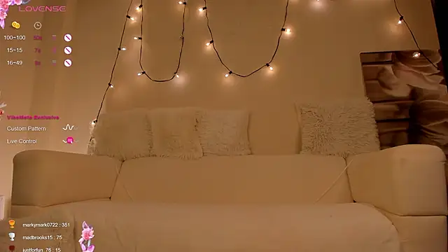 shyina_meow's Live XXX Chat