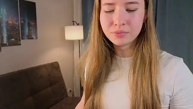 MowasaBritten's Live XXX Chat