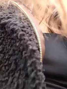 _Isabella-7's Live XXX Chat