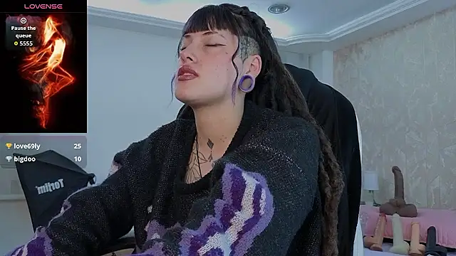 _sharlotte777's Live XXX Chat