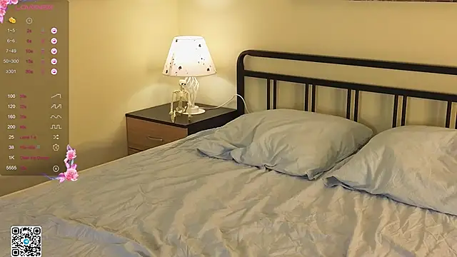 Bonnie_White's Webcam Show