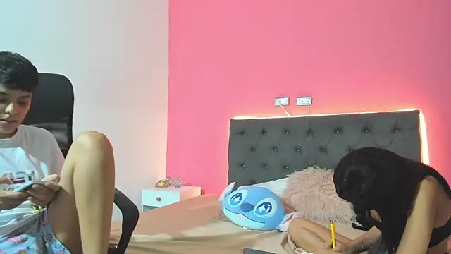 ariloe_quintero's Live XXX Chat