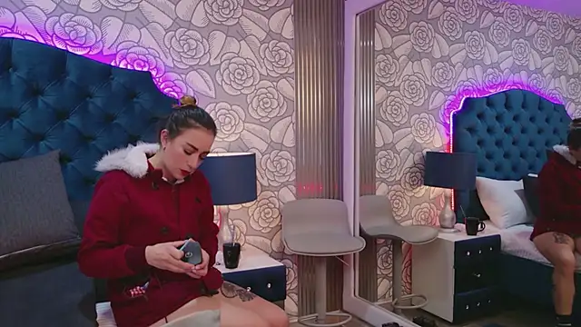 TaniaBlaze's Live XXX Chat