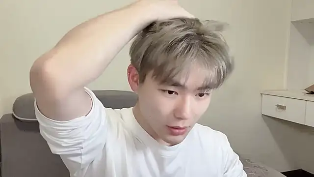 xiaoyang5200's Webcam Show