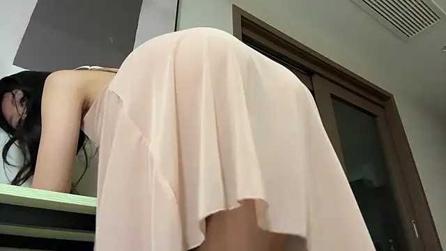 Bella-999's Live XXX Chat