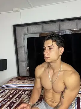 MR_MUSCLE's Webcam Show