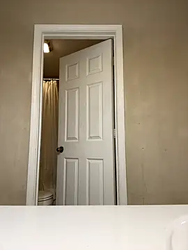 KeYBuMp323's Webcam Show