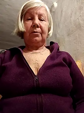 KlaudiaDarling's Webcam Show