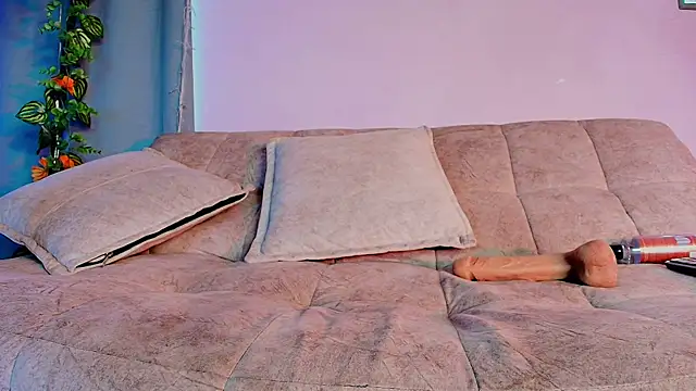 liccy_hall's Webcam Show