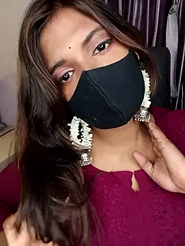 Queenniaa: вебкам-шоу