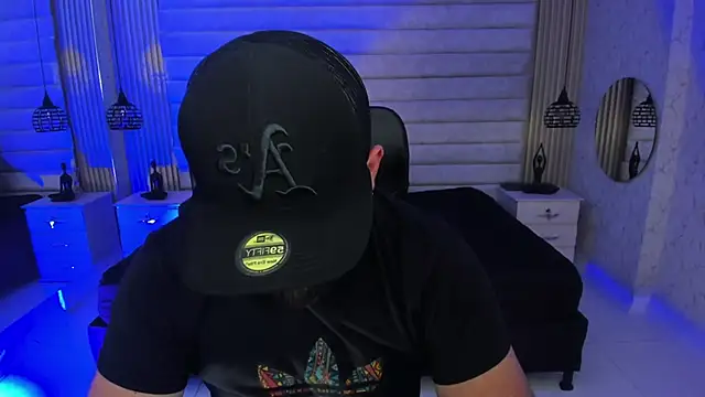 jhon_bear03's Webcam Show