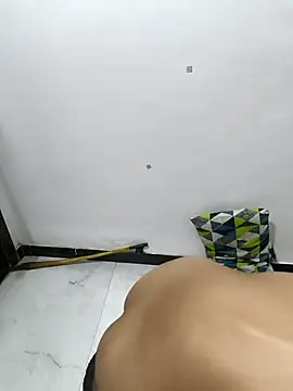 Urs_sassyshikha's Webcam Show