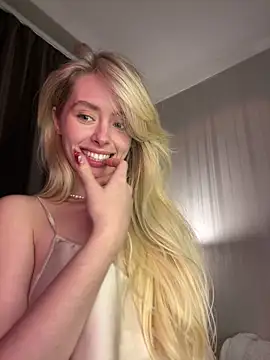 SunnyShiney's Live XXX Chat