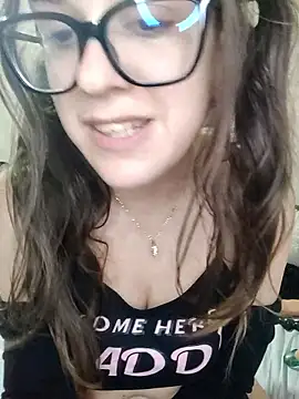 Miachan_LaGattinaVogliosa Show in webcam