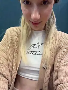 Chatroom XXX en direct de Lia__Love