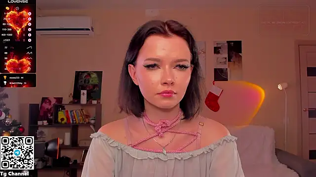 _Jessie_Wood_: онлайн-секс-чат