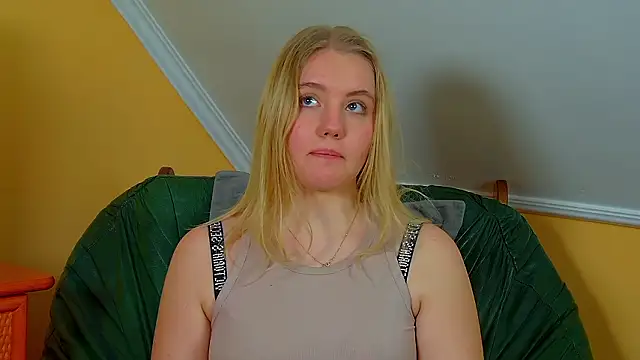 EmilyEvanse: онлайн-секс-чат