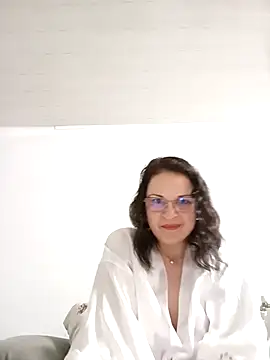 NikkyNatural: онлайн-секс-чат