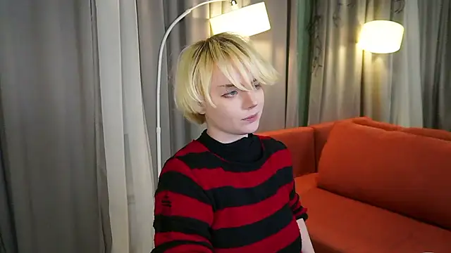 KellyKik: онлайн-секс-чат