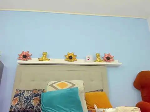 monalind220 webkamerás műsora