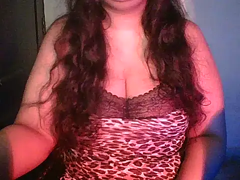 Hot-Nisha69: онлайн-секс-чат