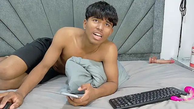 Raven_OS: вебкам-шоу