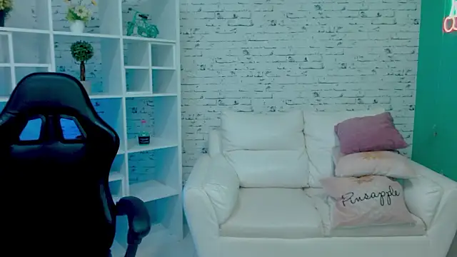 esmeralda_cuisman's Webcam Show