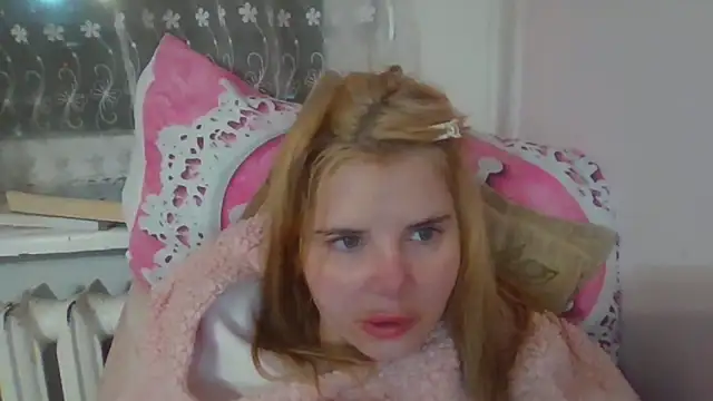 HornyElena's Webcam Show