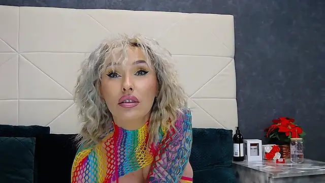 IssaSmith's Webcam Show