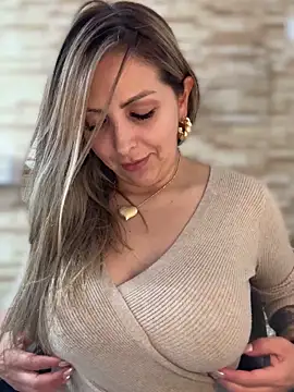 _Abril-Office1's Webcam Show