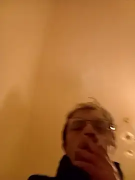 0plmkn0p9o's Webcam Show