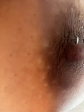 Zendaa_ Chat XXX in diretta