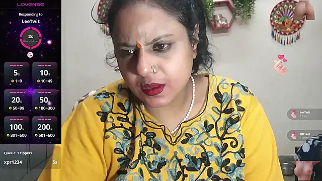 Sexy_komolika's Webcam Show