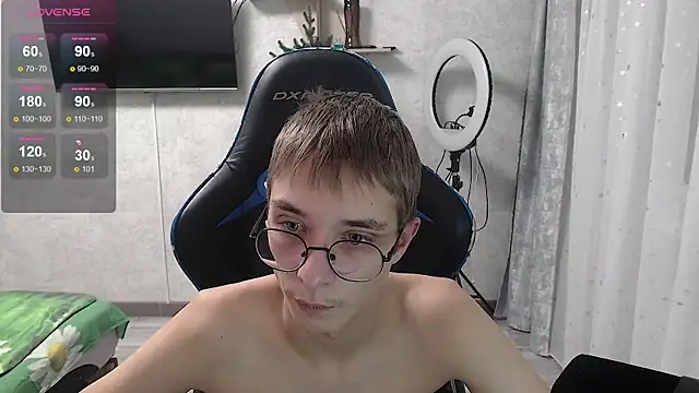 glasses_cat's Webcam Show