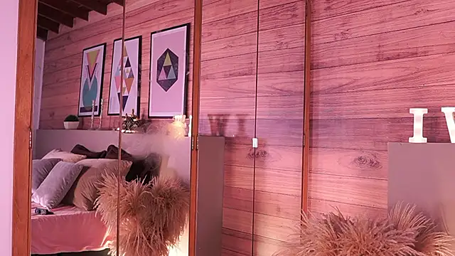 IzzyWild's Live XXX Chat