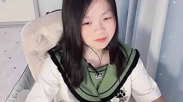 Lena-yyds' Live XXX Chat