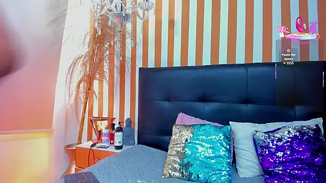 LunaToledo's Live XXX Chat