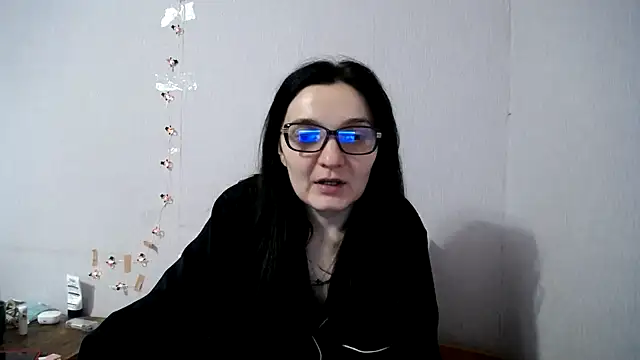 Shiny_gine's Live XXX Chat
