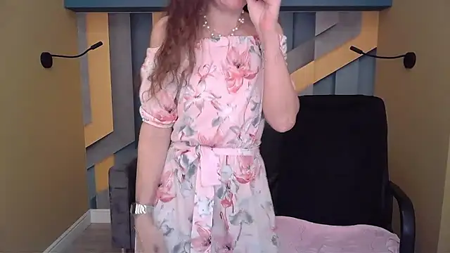 EllaLong's Live XXX Chat