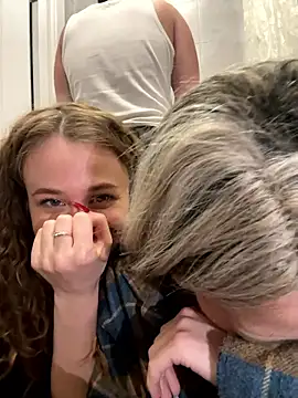 yourfavcouple_'s Live XXX Chat