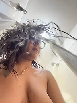 CherrySmirkXXX's Webcam Show