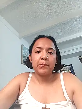 catalinaperez1のウェブカメラショー