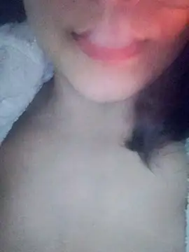 love_bitessssn Webbikameraesitys