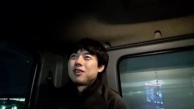 whitebriefboyのウェブカメラショー