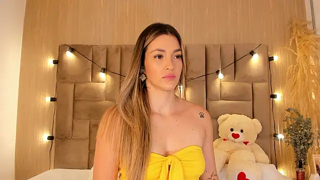 ClaradelMar's Live XXX Chat