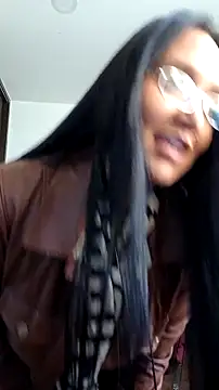 Esmeralda333's Live XXX Chat