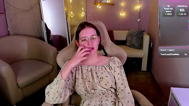 Pokazy przed kamerką – Mia_Mooore