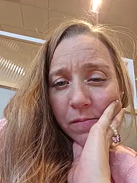 Skyellar Chat XXX in diretta