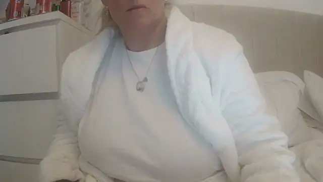 Вебкам-шоу theblondecocklover