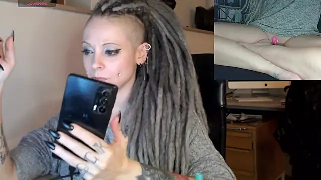 EdgesOfReality Webcamshow